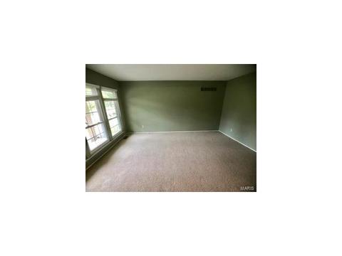 838 Wheelwright Dr, Ballwin, MO 63021 photo 3