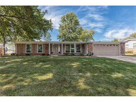357 Meadowbrook, Ballwin, MO 63011 photo 1