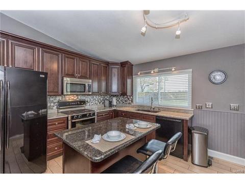 357 Meadowbrook, Ballwin, MO 63011 photo 5