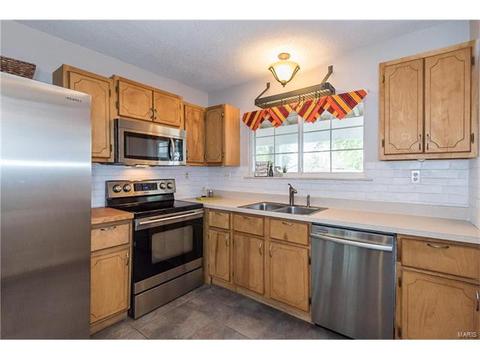 208 Wild Winds Dr, O'fallon, MO 63368 photo 7
