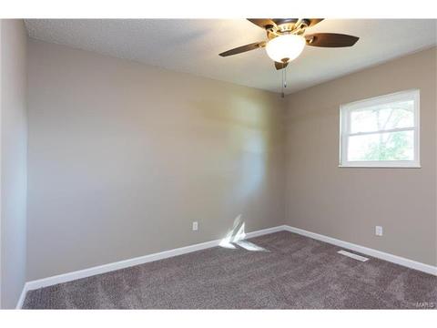 9 S Lang, O'fallon, MO 63366 photo 15