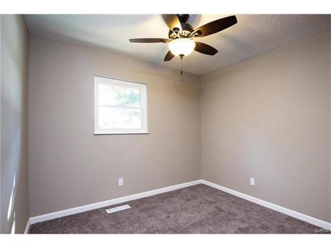 9 S Lang, O'fallon, MO 63366 photo 14