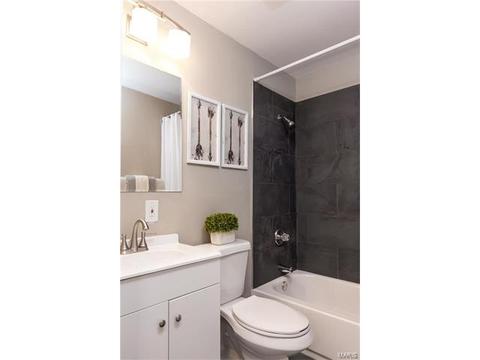 9 S Lang, O'fallon, MO 63366 photo 13