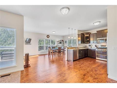 17 Bluff Brook Ct, O'fallon, MO 63366 photo 3