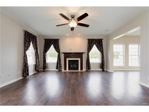 2 Hidden Spring Ct, Saint Charles, MO 63304 photo 7