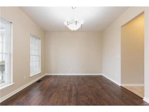 2 Hidden Spring Ct, Saint Charles, MO 63304 photo 16