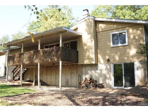 675 Turfwood Dr, Ballwin, MO 63021 photo 3