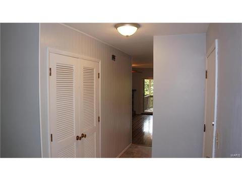 675 Turfwood Dr, Ballwin, MO 63021 photo 7