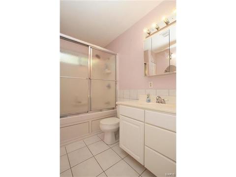 1132 Hobbs Mill Dr, Ballwin, MO 63021 photo 26