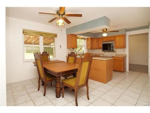 1132 Hobbs Mill Dr, Ballwin, MO 63021 photo 8