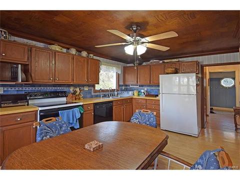 34 Mombert Dr, Ballwin, MO 63021 photo 8