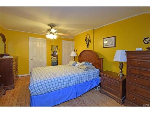 34 Mombert Dr, Ballwin, MO 63021 photo 4