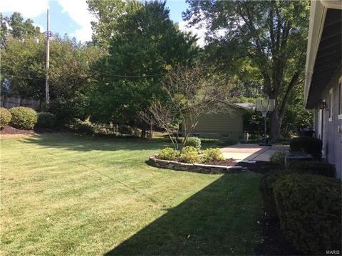 10 Le Tour Ct, Manchester, MO 63021 photo 6