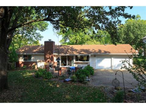 474 Sunstone Dr, Ballwin, MO 63011 photo 2