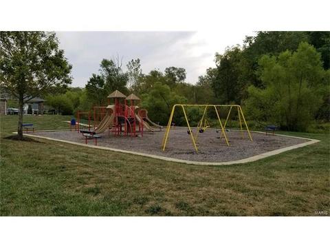 310 Burning Brook Dr, O'fallon, MO 63366 photo 17