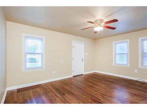 3518 Connor Ave, Saint Louis, MO 63121 photo 2
