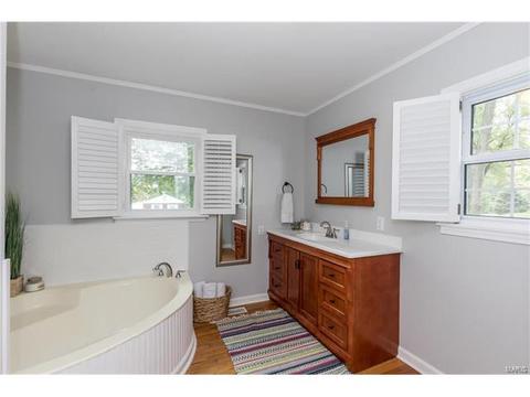 211 Highview, Ballwin, MO 63011 photo 25