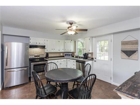 211 Highview, Ballwin, MO 63011 photo 10