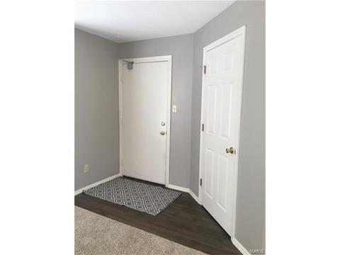 1336 Highland Oaks Dr #B, Ballwin, MO 63021 photo 2
