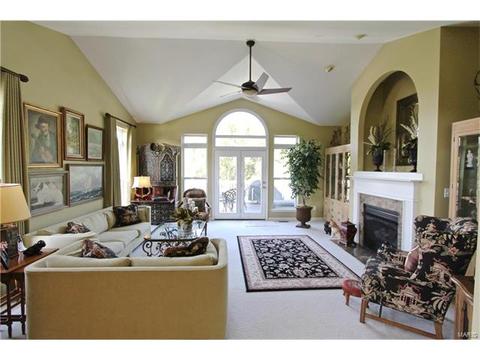 1439 Dietrich Woods Ct, Ballwin, MO 63021 photo 10
