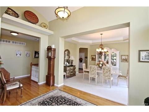 1439 Dietrich Woods Ct, Ballwin, MO 63021 photo 7