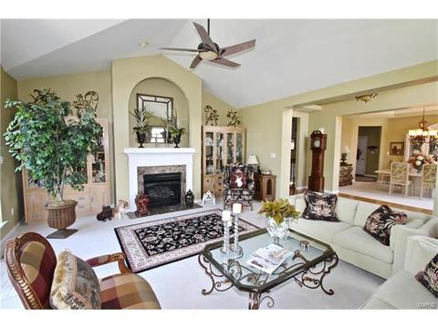 1439 Dietrich Woods Ct, Ballwin, MO 63021 photo 13