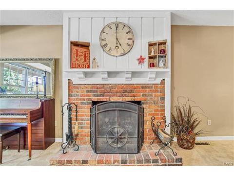 1118 Windyoak Dr, Ballwin, MO 63021 photo 4