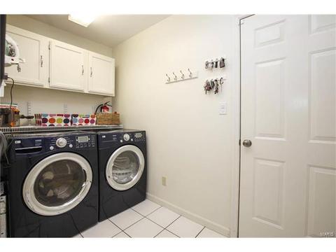 565 Oak Leaf Manor Ct, Ballwin, MO 63021 photo 18
