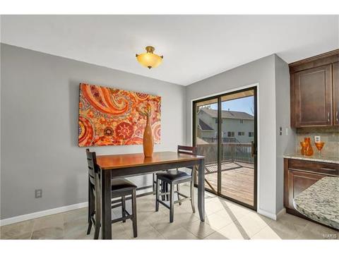1313 Kyle Dr, Saint Charles, MO 63304 photo 9
