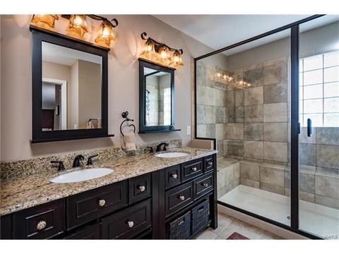 621 Huntley Heights Dr, Ballwin, MO 63021 photo 13