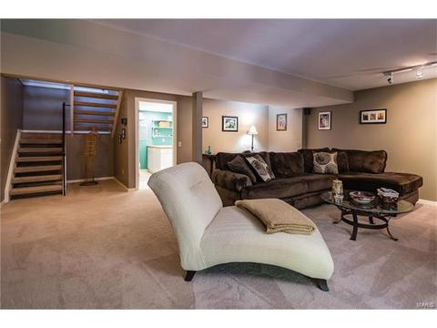 621 Huntley Heights Dr, Ballwin, MO 63021 photo 19