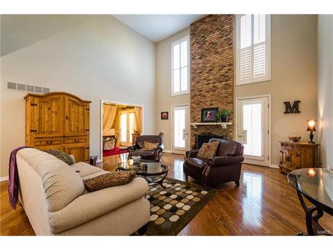 621 Huntley Heights Dr, Ballwin, MO 63021 photo 4