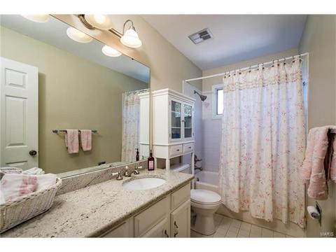 621 Huntley Heights Dr, Ballwin, MO 63021 photo 15