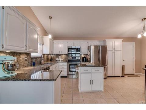 476 Tumulty Dr, Ballwin, MO 63021 photo 4