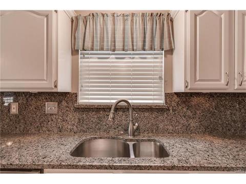 476 Tumulty Dr, Ballwin, MO 63021 photo 6