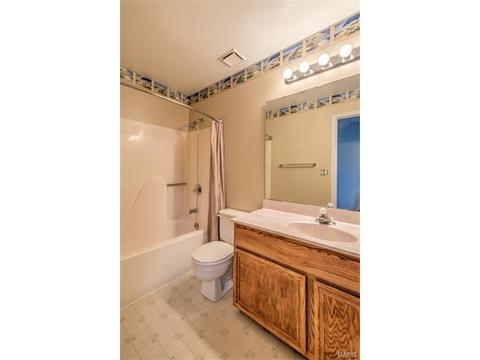 623 Durango Dr, O'fallon, MO 63368 photo 13