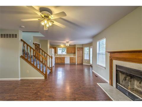 623 Durango Dr, O'fallon, MO 63368 photo 4
