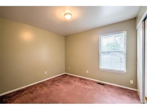 623 Durango Dr, O'fallon, MO 63368 photo 12