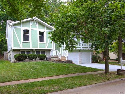1226 Weatherton, Ballwin, MO 63021 photo 2