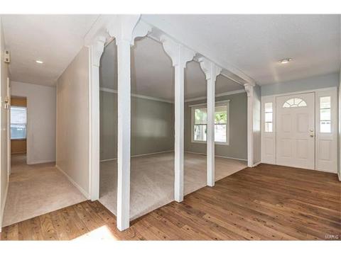 542 Stoddards Mill Dr, Ballwin, MO 63011 photo 13