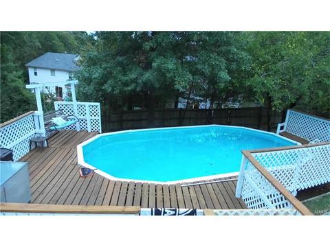 539 Golfwood, Ballwin, MO 63021 photo 2