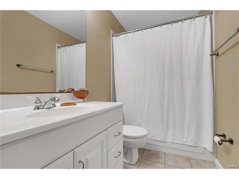 411 Pine Hollow Ct, Ballwin, MO 63021 photo 17