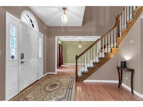 411 Pine Hollow Ct, Ballwin, MO 63021 photo 3