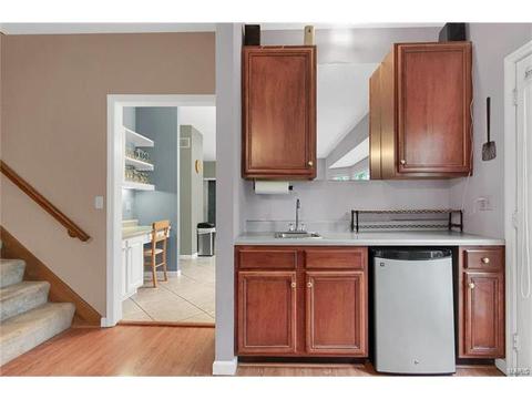 411 Pine Hollow Ct, Ballwin, MO 63021 photo 8