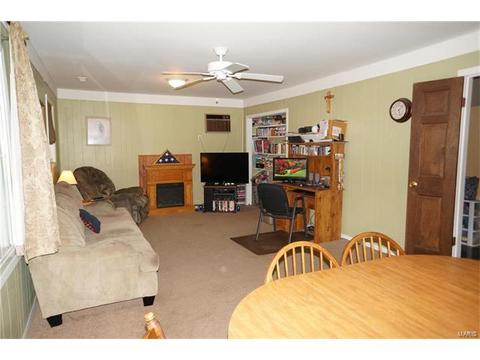 242 Howard Dr, Ballwin, MO 63021 photo 6