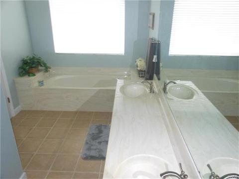 373 Carr Mnr, Ballwin, MO 63021 photo 22
