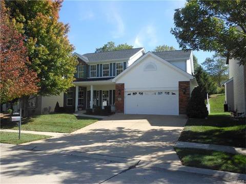 373 Carr Mnr, Ballwin, MO 63021 photo 1