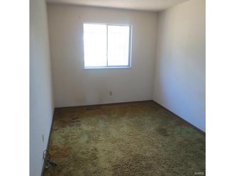 1458 Engelholm Ave, Saint Louis, MO 63133 photo 6