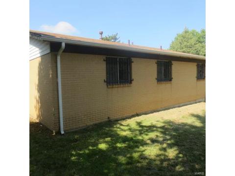 1458 Engelholm Ave, Saint Louis, MO 63133 photo 2