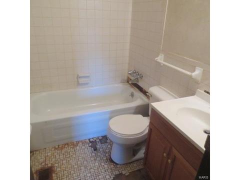 1458 Engelholm Ave, Saint Louis, MO 63133 photo 7
